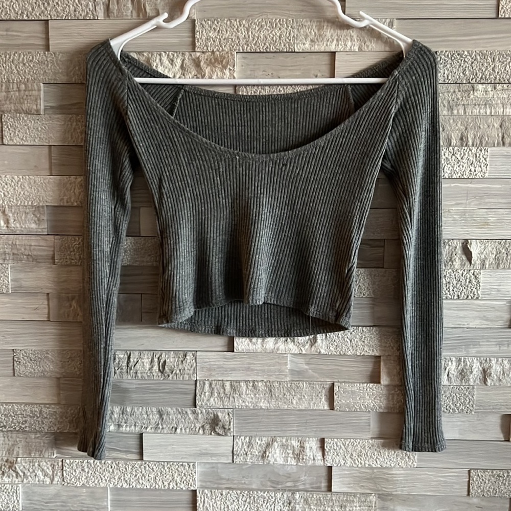 Pull & Bear Gray Crop Top - image 5